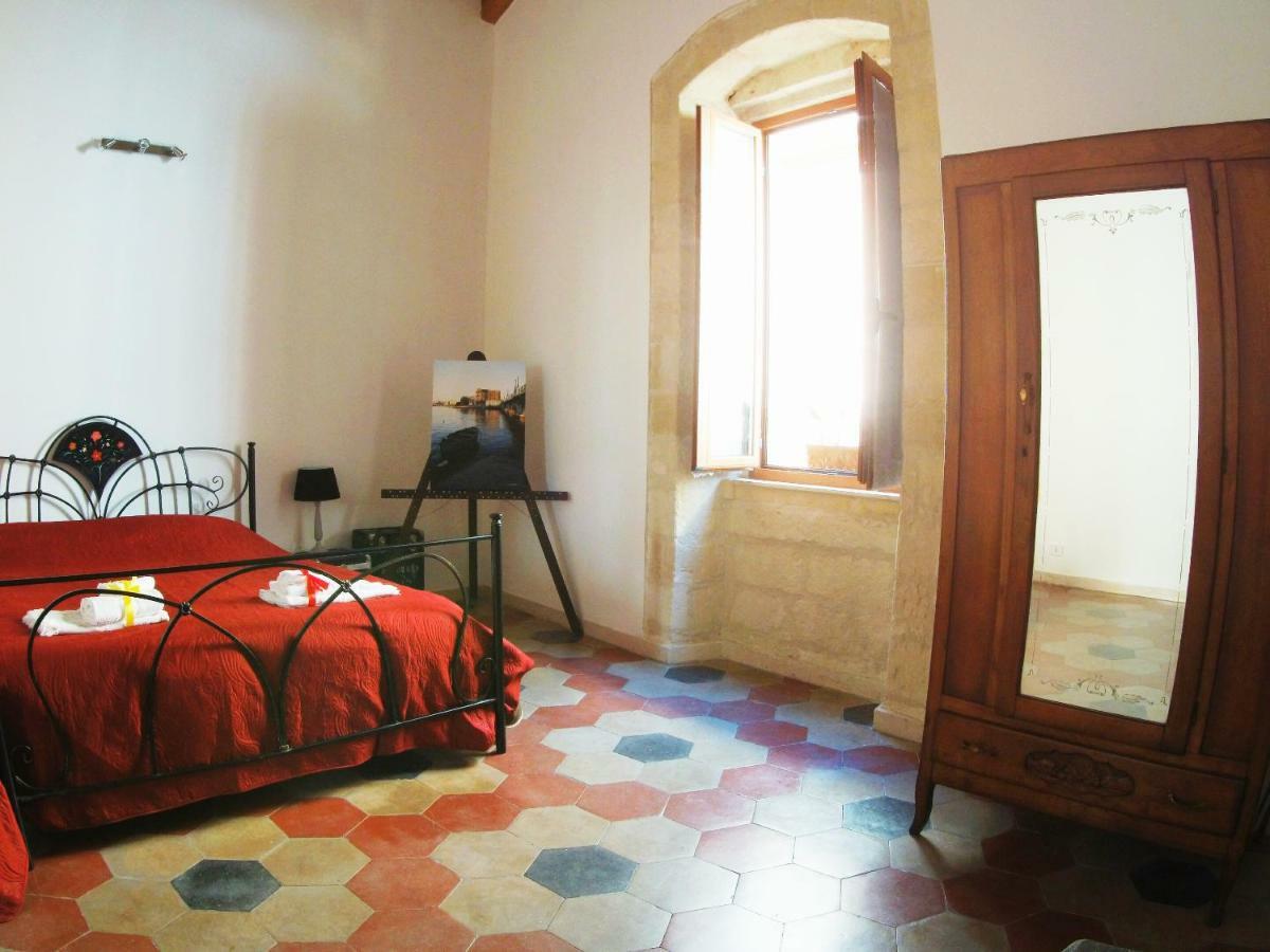 Tra Gli Archi Bed and Breakfast Ταράντο Εξωτερικό φωτογραφία
