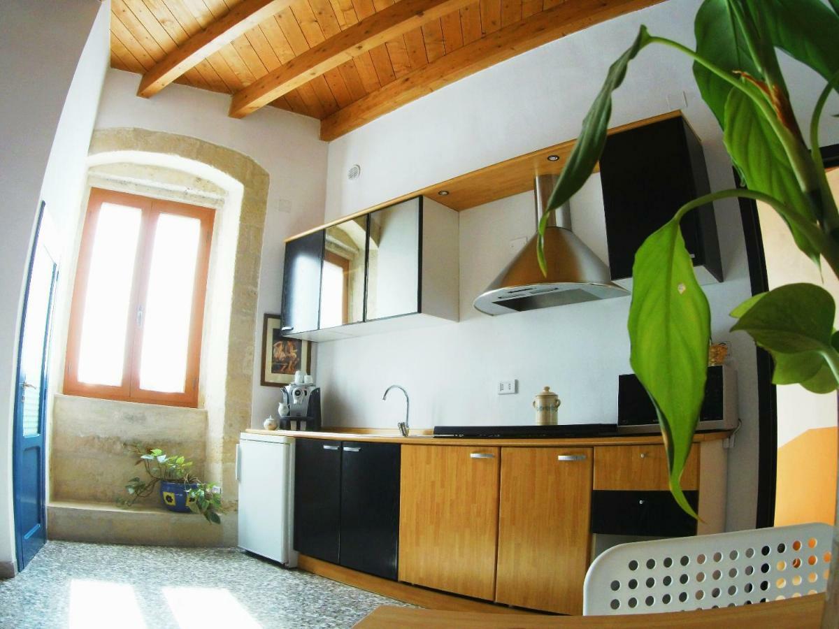 Tra Gli Archi Bed and Breakfast Ταράντο Εξωτερικό φωτογραφία